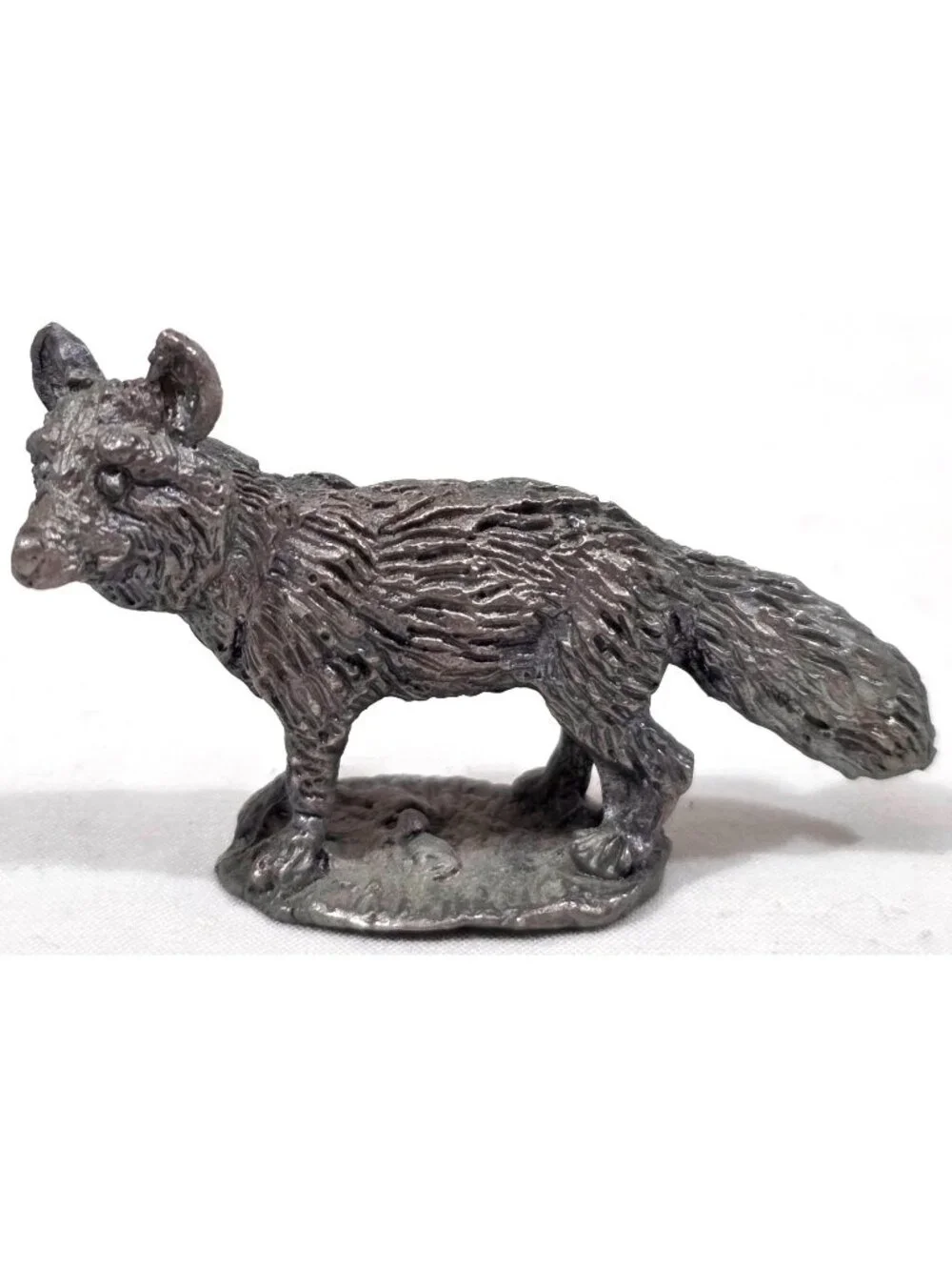 Pewter small WOLF FIGURINE coyote fox dog silvertone trinket shelf figure 1.375